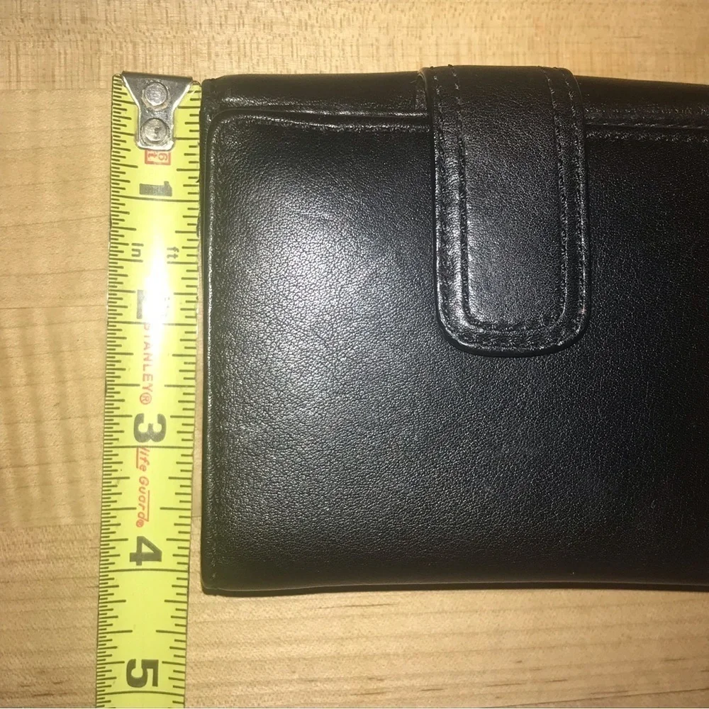 Coach Pleated Leather Black Wallet Snap Front Back - Picture 11 of 12